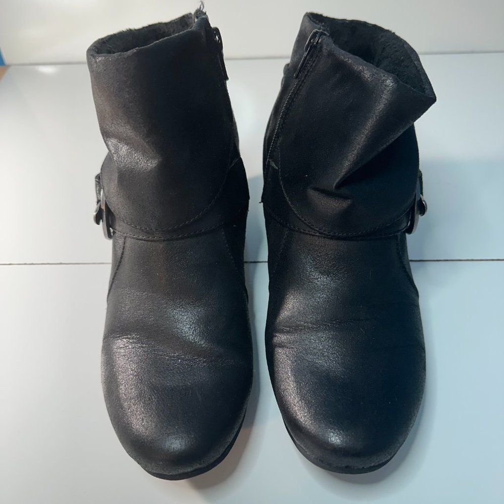 Yuu‎ Black Boots - Picture 2 of 7